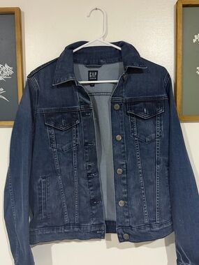 GAP Dark Blue Denim Jacket -Women’s Classic Jean Jacket